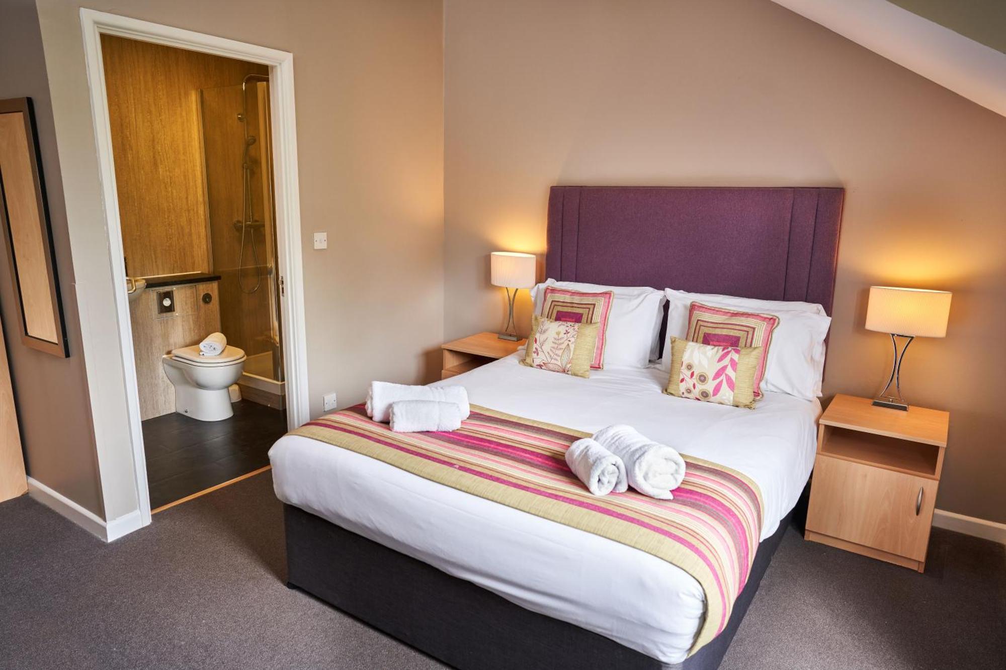 Whitemead Forest Park Hotel ลิดนีย์ ภายนอก รูปภาพ
