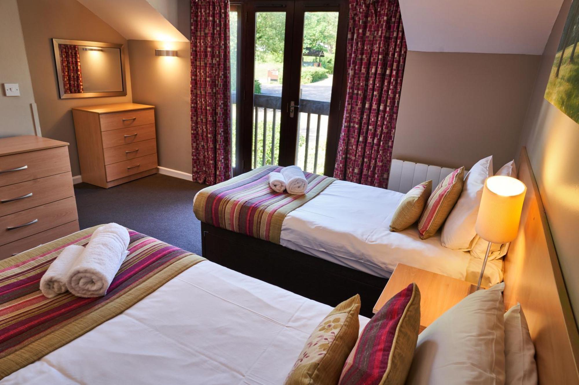 Whitemead Forest Park Hotel ลิดนีย์ ภายนอก รูปภาพ
